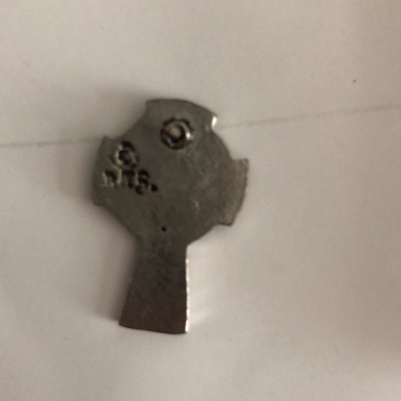 Celtic criss pin - Picture 5 of 5